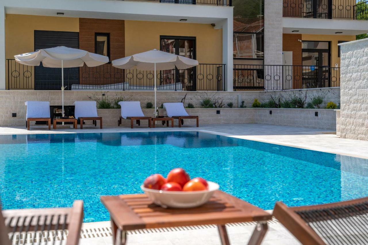 Sealine Apartments A1 Тиват Екстериор снимка