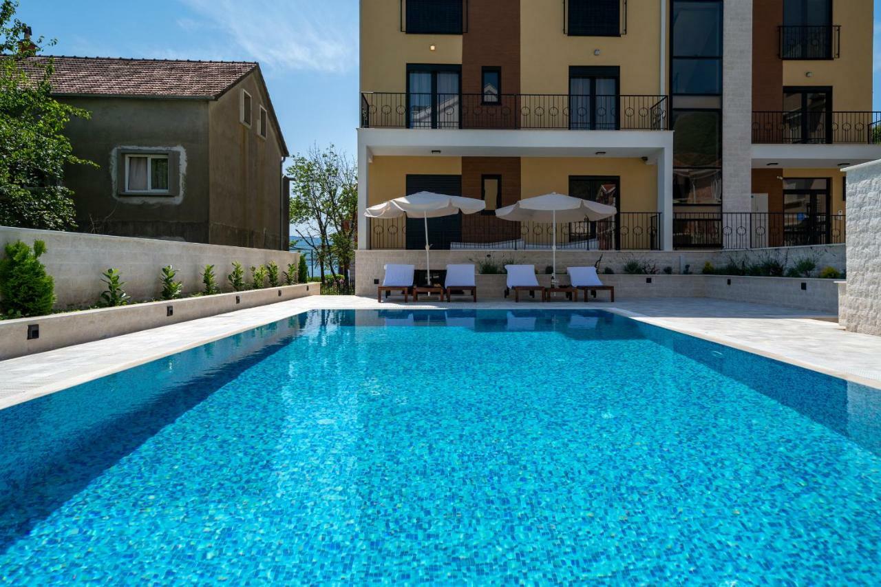 Sealine Apartments A1 Тиват Екстериор снимка